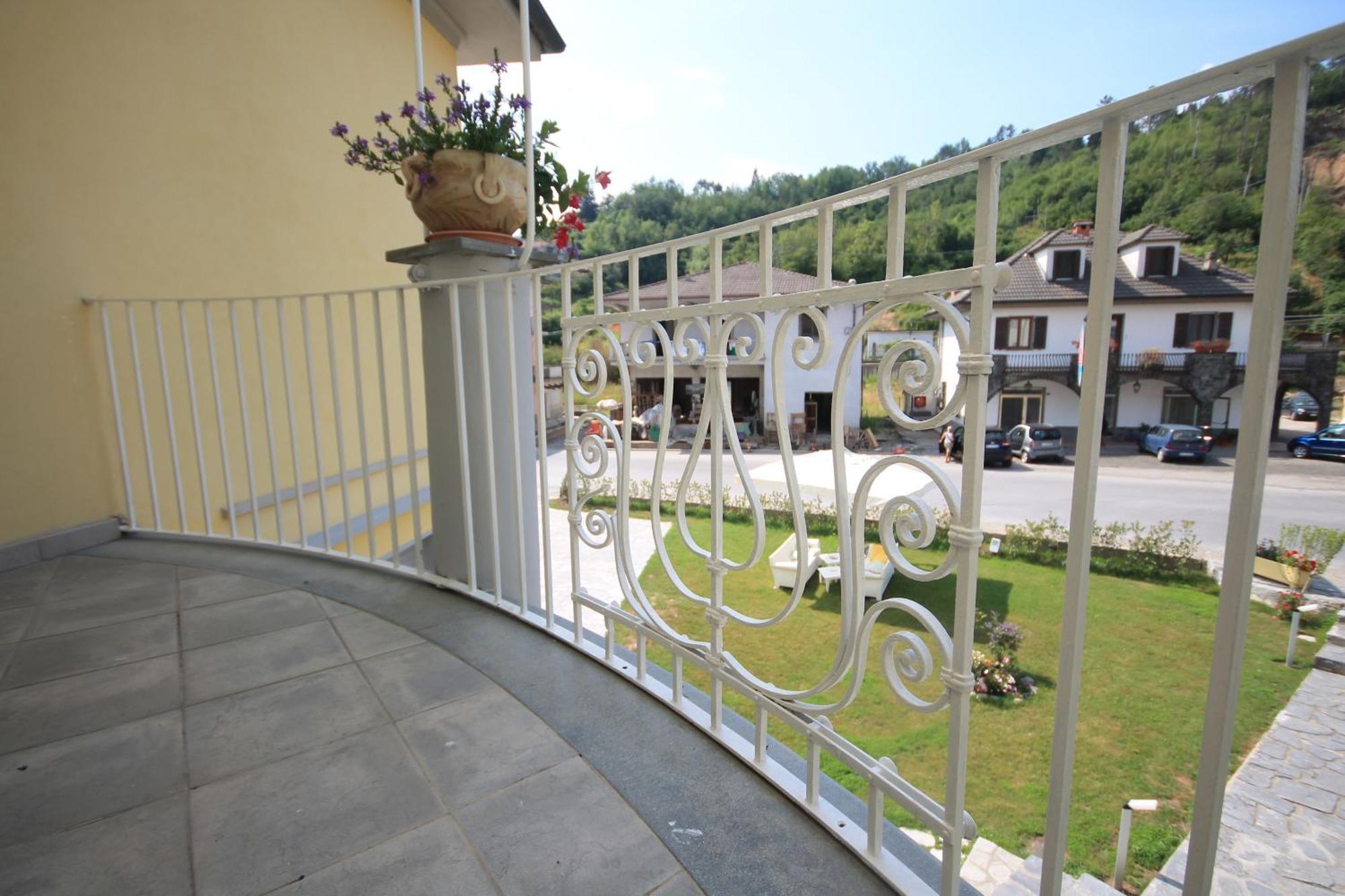 Affittacamere Bel Sole Borghetto di Vara Exterior photo